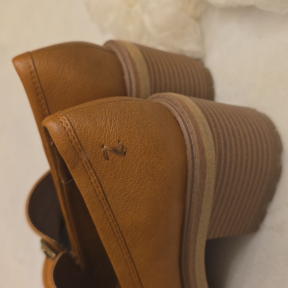 NEW! Zodiac Gemma Heeled Loafer in Size 7 US - Picture 3 of 7